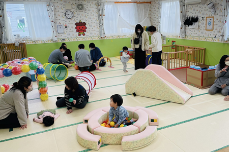 ベビーステーション「ぴよぴよ」の様子02